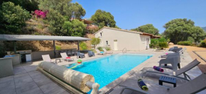 Splendide villa de rêve climatisée avec vue mer & montagne et sa piscine chauffée